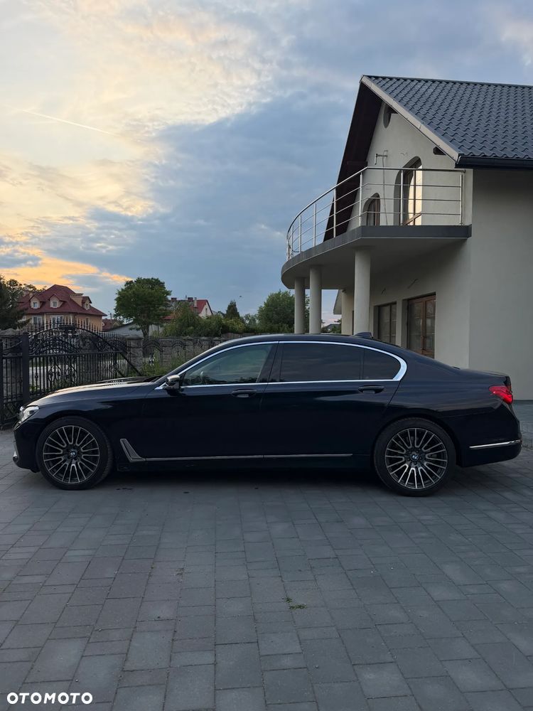 BMW Seria 7 750Li Edition Exclusive - 7