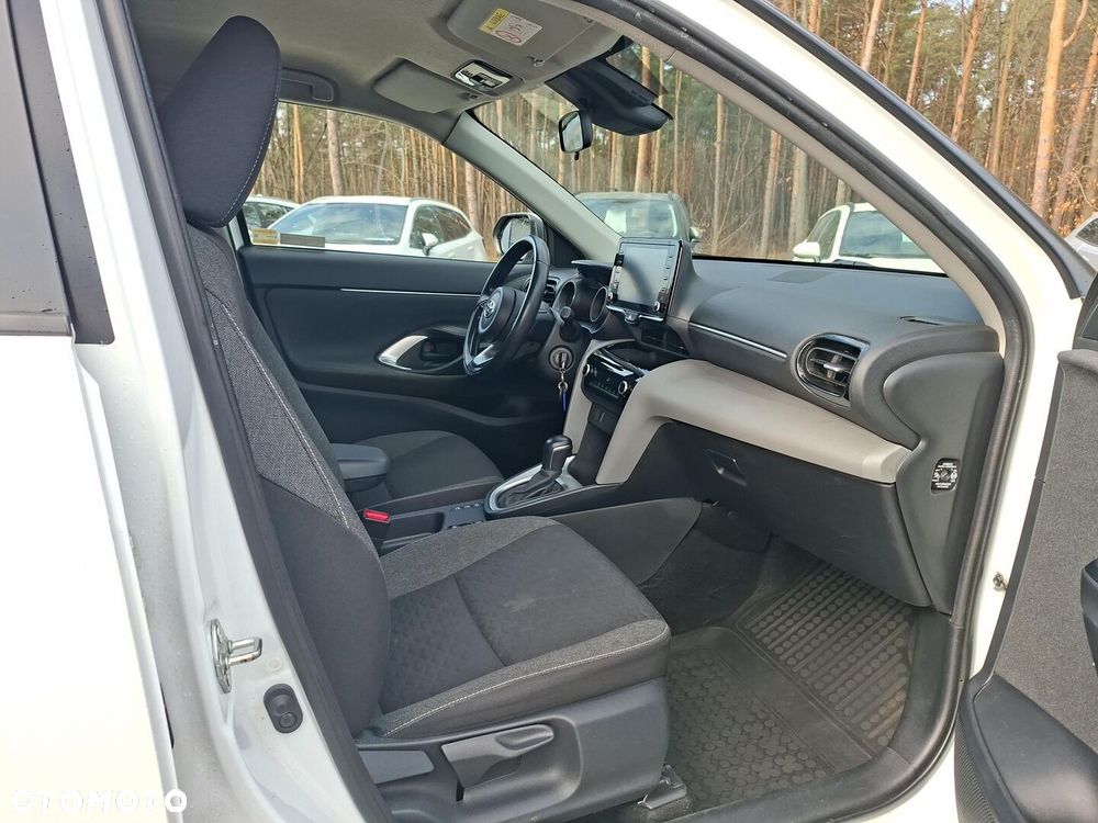 Toyota Yaris Cross Hybrid 1.5 Comfort - 13