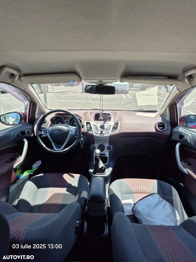 Ford Fiesta - 11