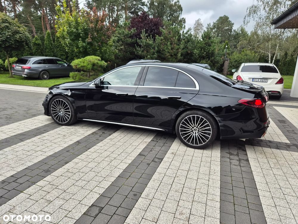Mercedes-Benz Klasa E 220 d 4-Matic AMG/Avantgarde - 17