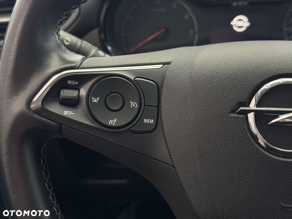 Opel Crossland X - 21