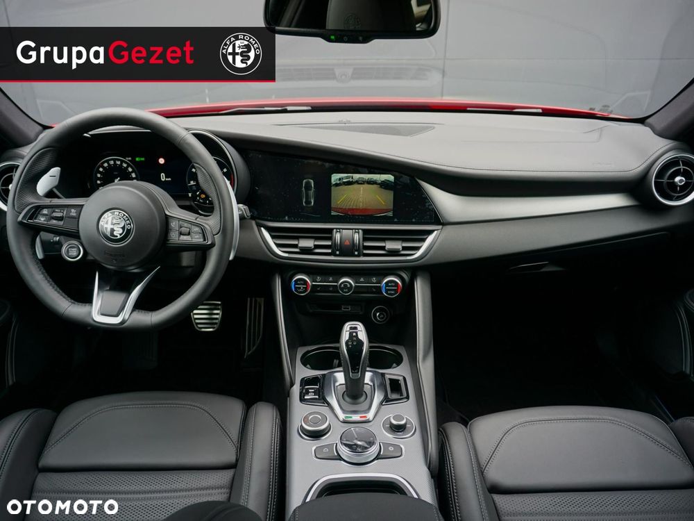 Alfa Romeo Giulia - 5