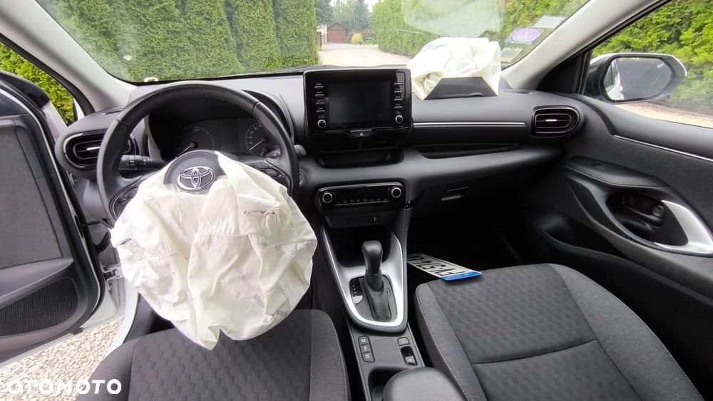 Toyota Yaris - 7