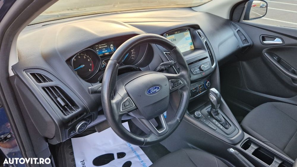 Ford Focus 1.0 EcoBoost Active - 11