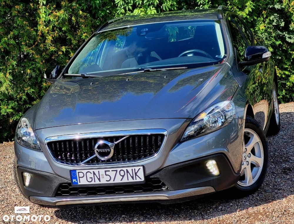 Volvo V40 Cross Country - 25