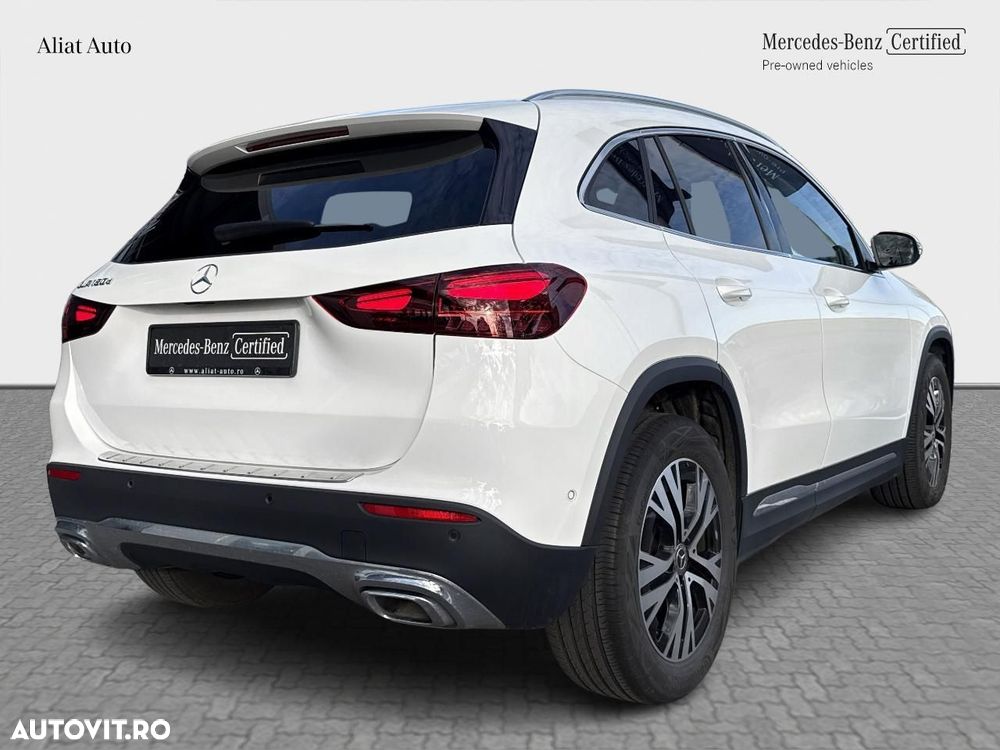 Mercedes-Benz GLA 180 d Aut. - 7