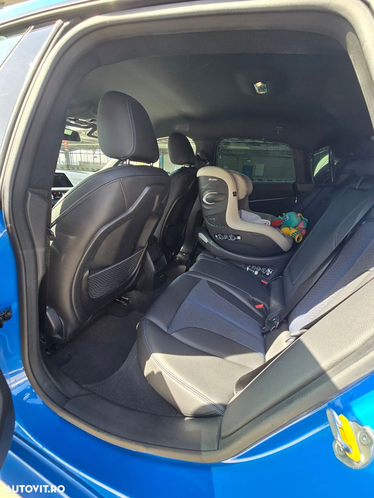 BMW Seria 2 220i Aut. M Sport - 9