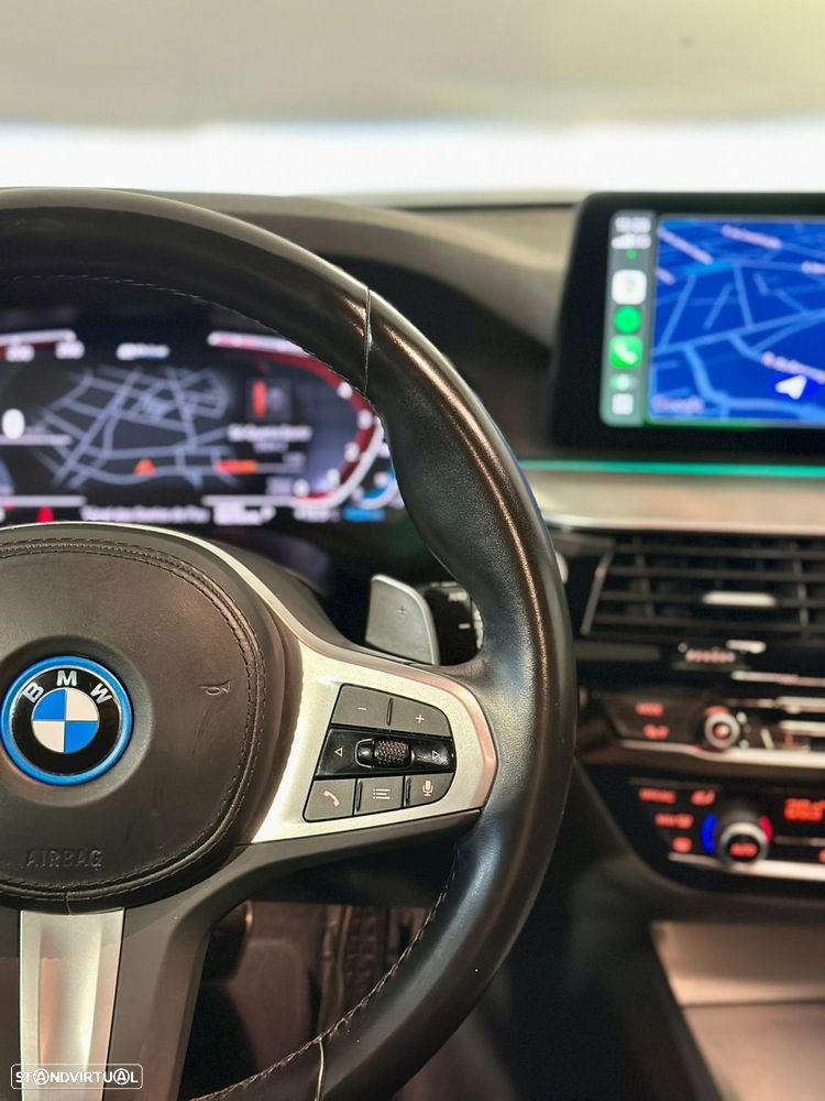 BMW 520 e Pack M - 15