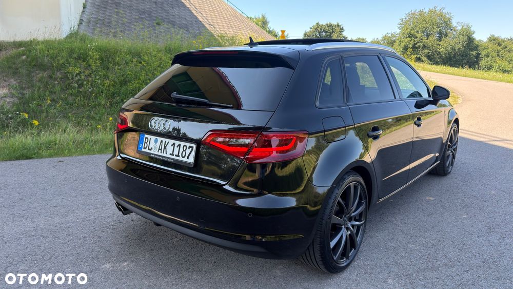 Audi A3 Sportback 1.8 TFSI S tronic S line Sportpaket - 32