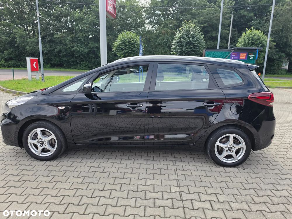 Kia Carens 1.6 GDI Dream Team Edition - 8