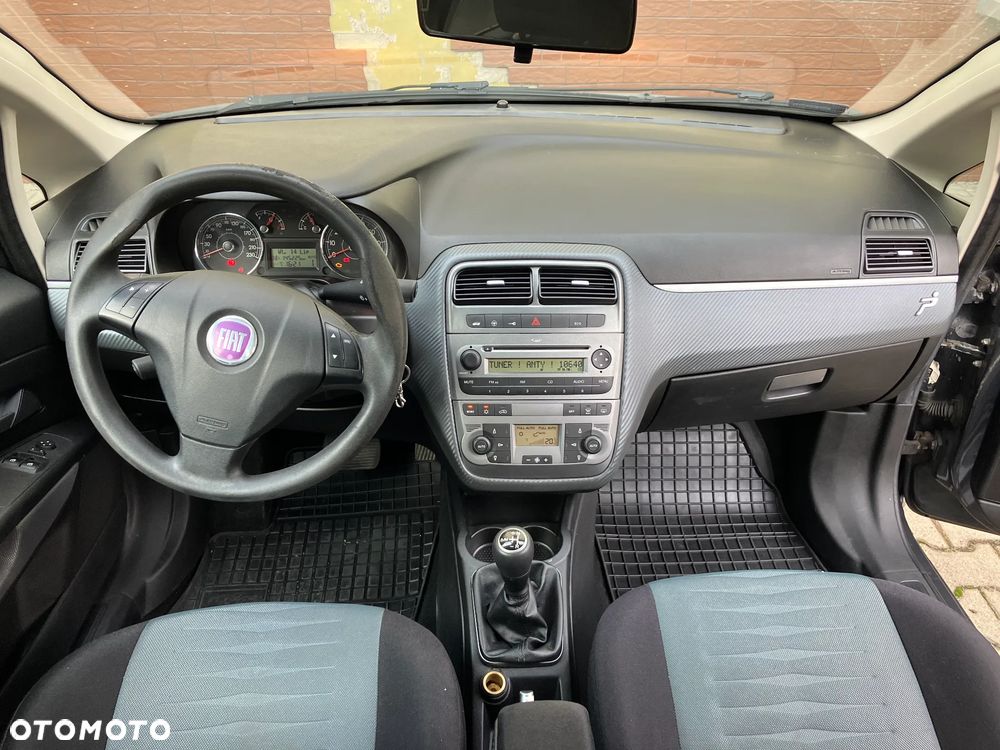 Fiat Grande Punto Actual 1.4 8V Actual Dualogic Euro5 - 5