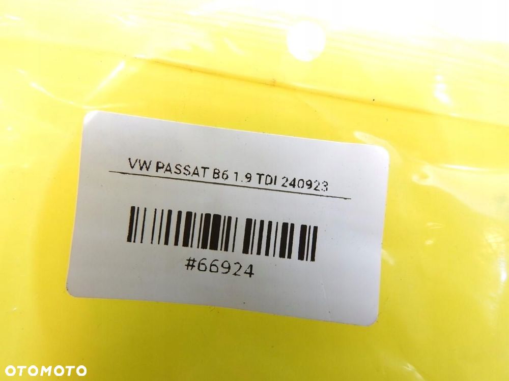 DYSZA SPRYSKIWACZA MASKI VW PASSAT B6 1.9 TDI 5M0955985 - 5
