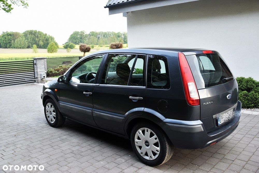 Ford Fusion 1.4 Trend - 4
