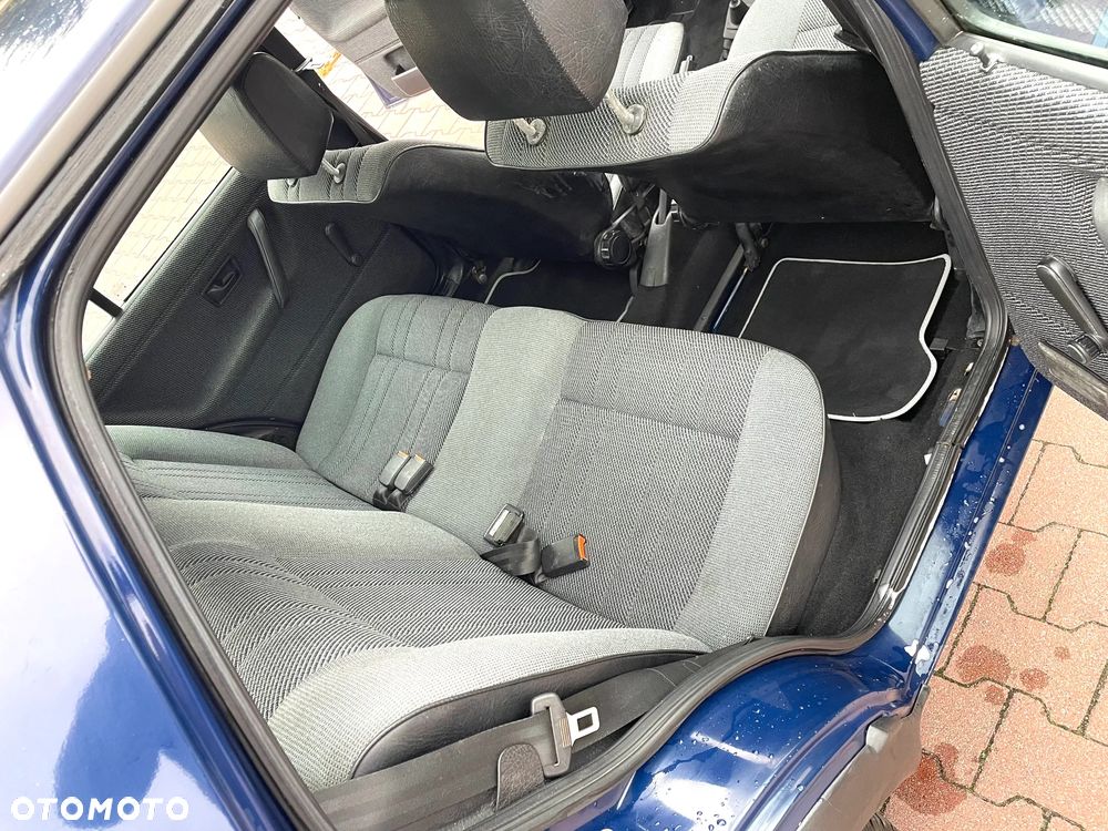 Volkswagen Golf 1.6 GL TDLLK TD - 24