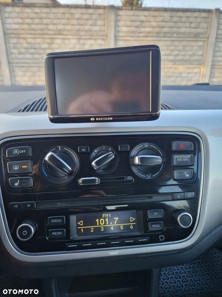 Volkswagen up! BlueMotion Technology cheer - 19