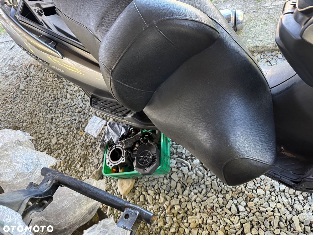 Suzuki Burgman - 6
