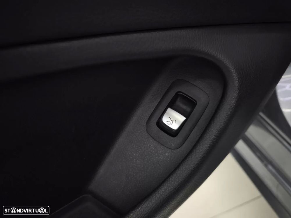 Mercedes-Benz C 220 d 9G-TRONIC AMG Line - 21