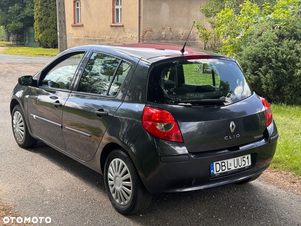 Renault Clio 1.2 16V Expression - 4