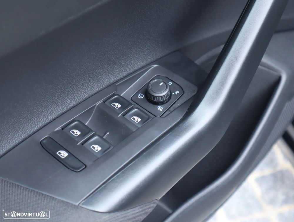 VW Polo 1.0 TSI Urban - 29