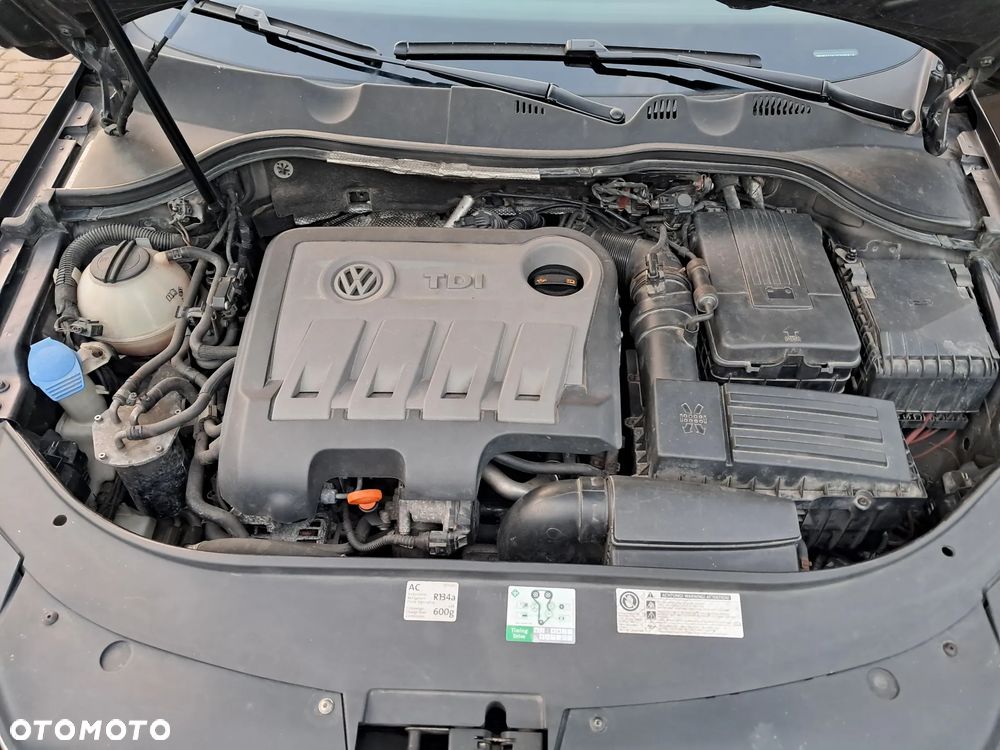 Volkswagen Passat 2.0 TDI DPF Comfortline DSG - 7