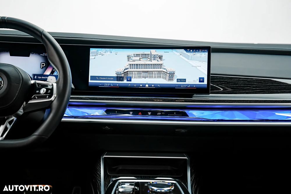 BMW Seria 7 740d xDrive MHEV - 17