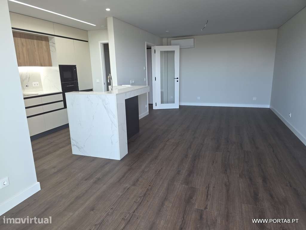 T2 NOVO COM GARAGEM - LEIRIA - Grande imagem: 3/21