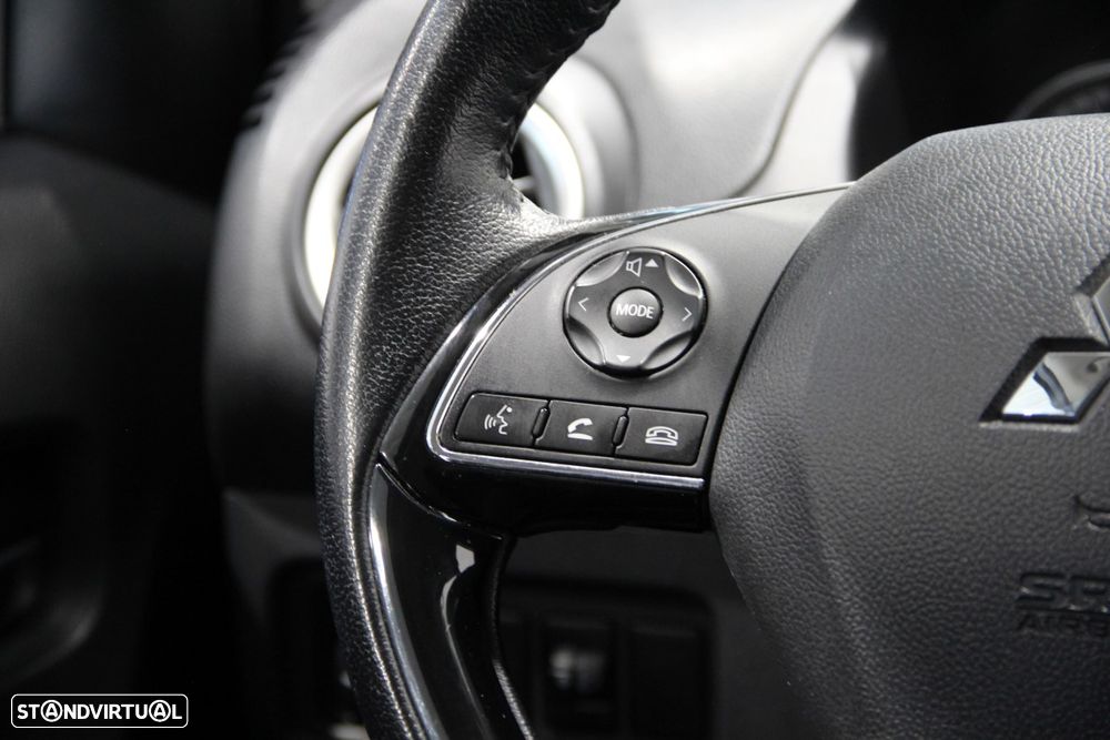 Mitsubishi Space Star 1.2 Intense Connect Edition - 10