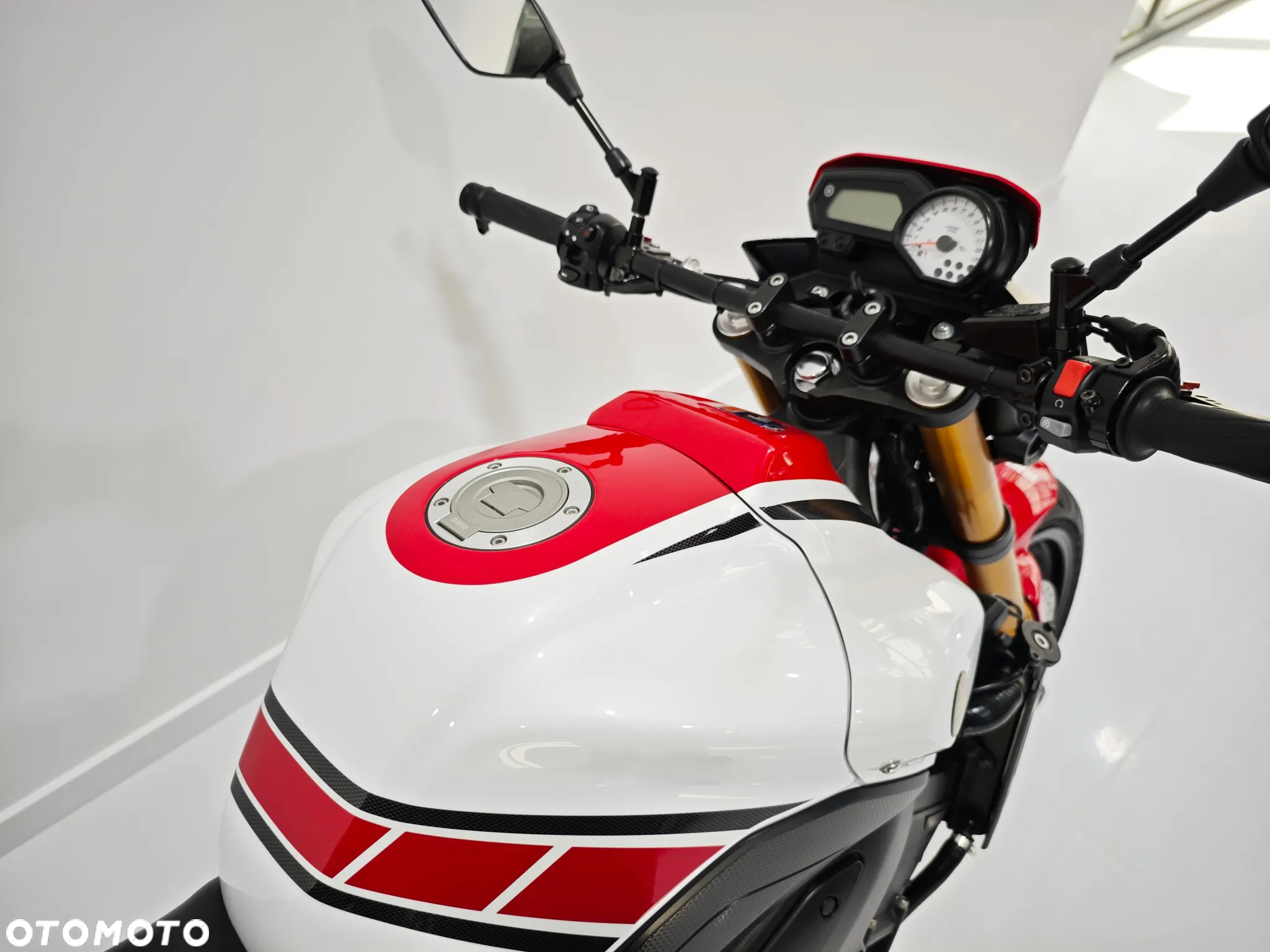 Yamaha FZ - 6