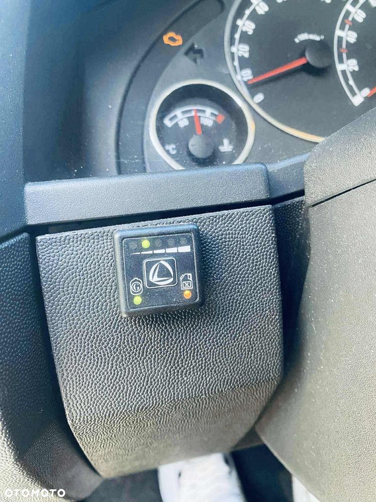 Opel Meriva 1.6 16V - 7