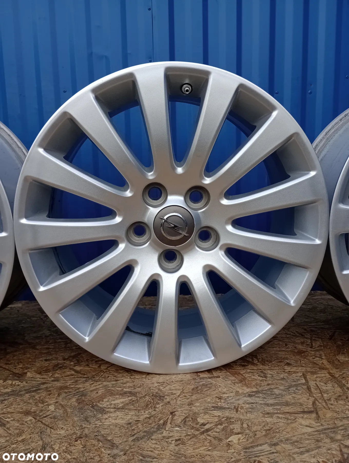 FELGI ALUMINIOWE 5x120 R18 8J ET42 GM TPMS OPEL INSIGNIA - 4