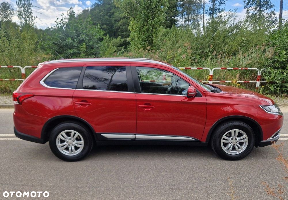 Mitsubishi Outlander 2.0 2WD SUV-Star - 10