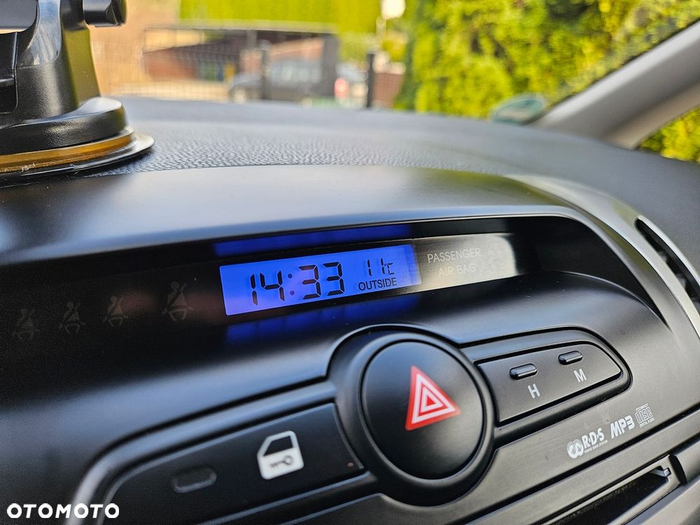 Hyundai ix20 - 24