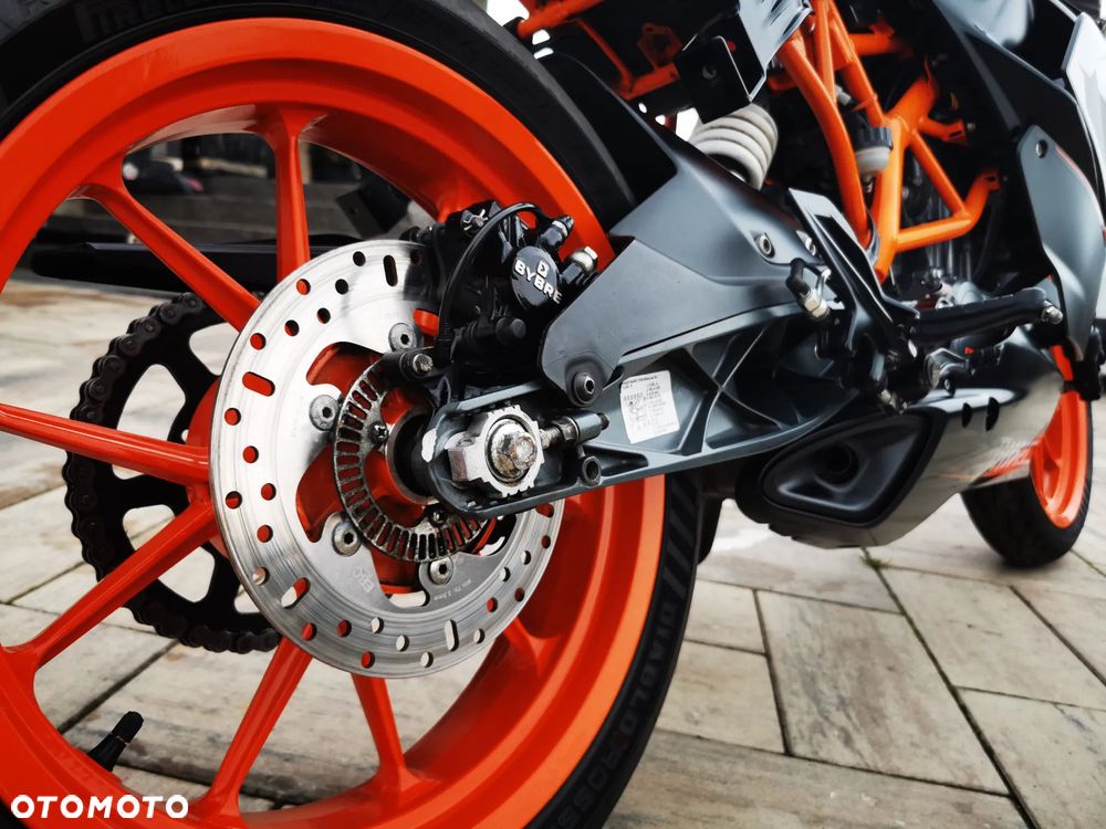 KTM RC 125 - 19