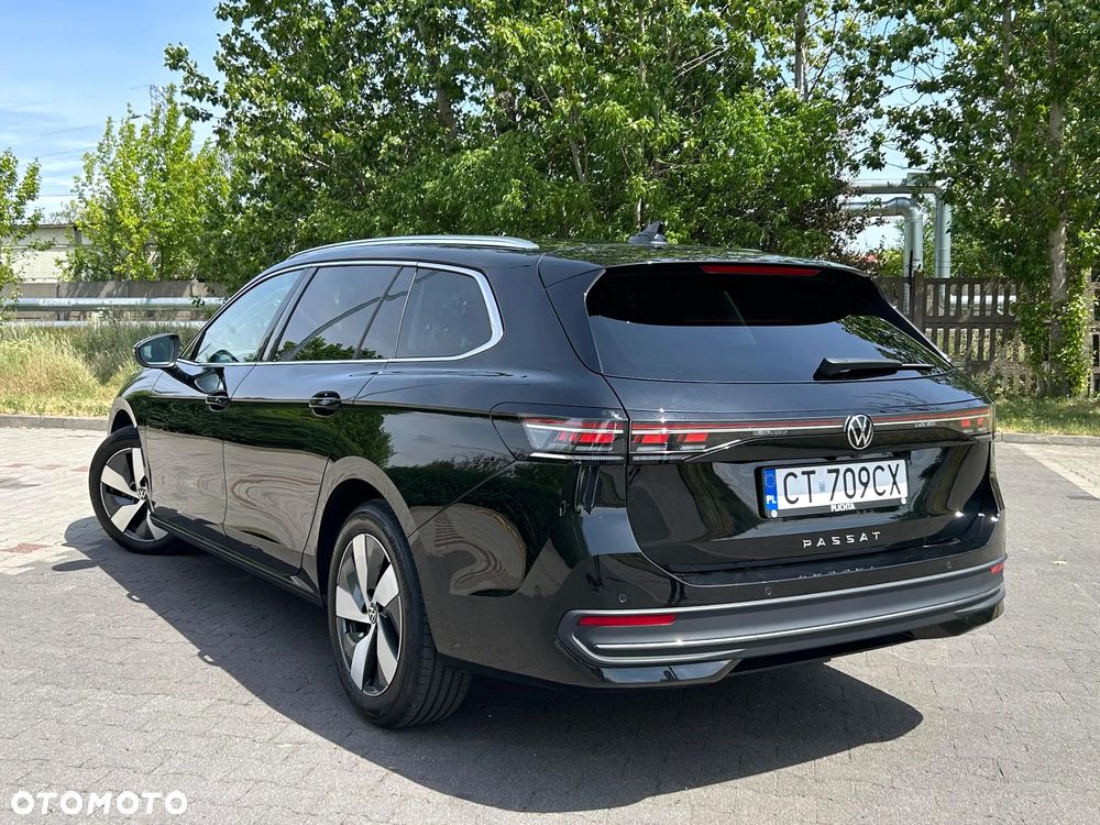 Volkswagen Passat - 10