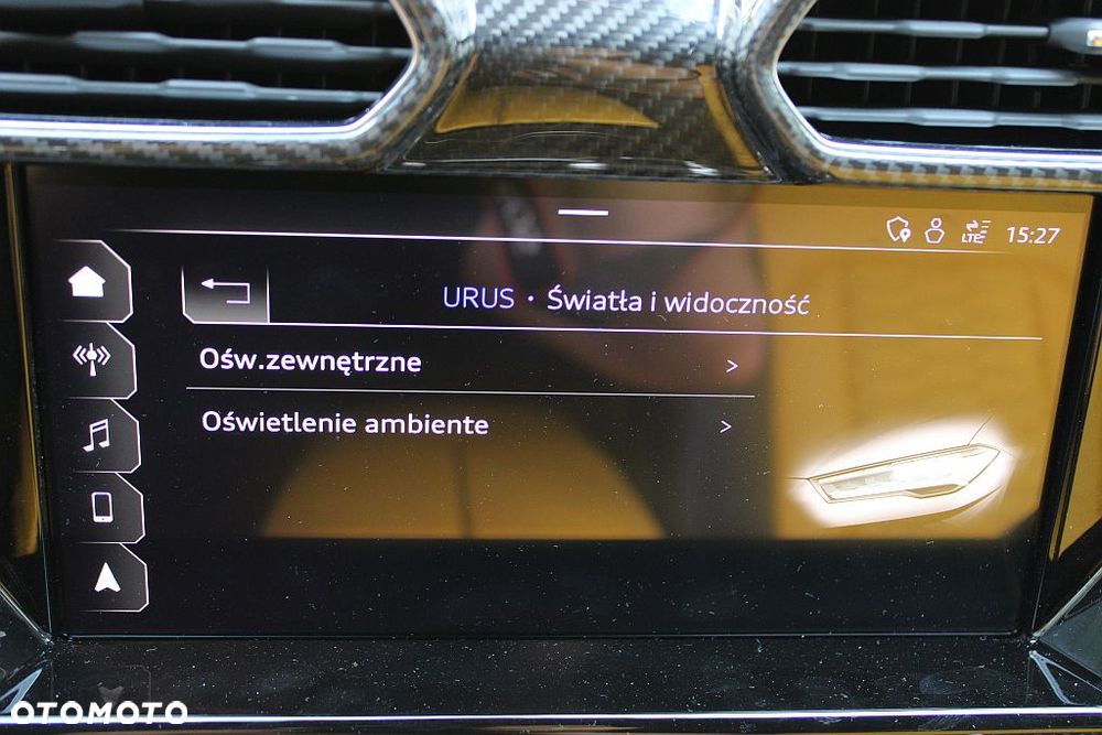 Lamborghini Urus Standard - 36