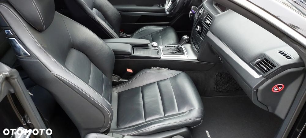 Mercedes-Benz Klasa E - 36