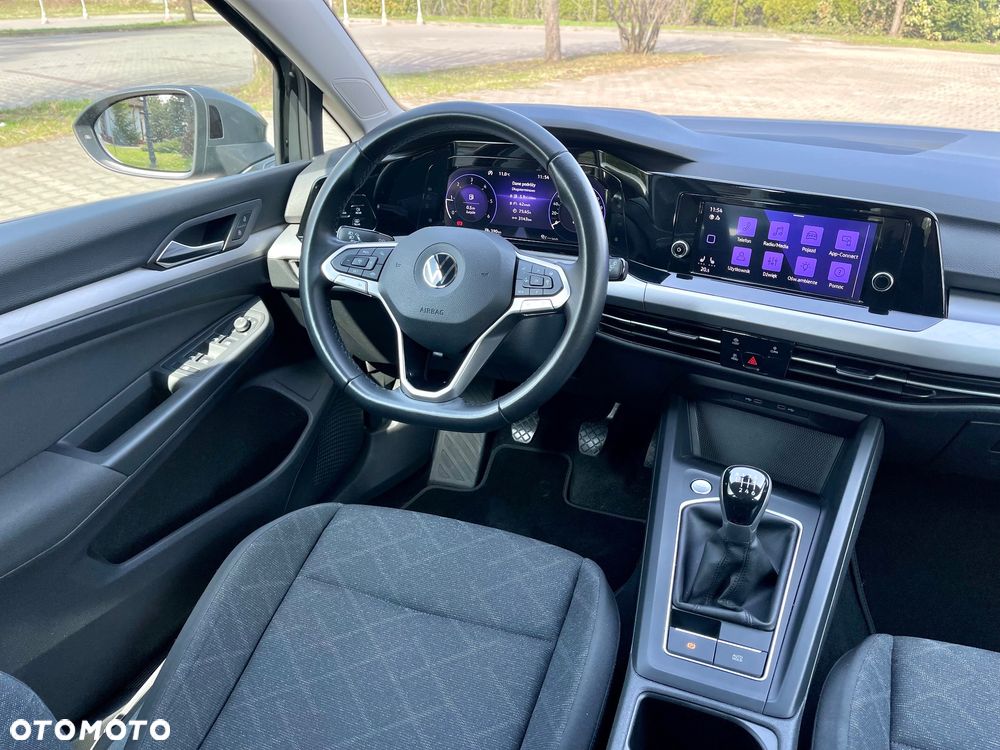 Volkswagen Golf - 6
