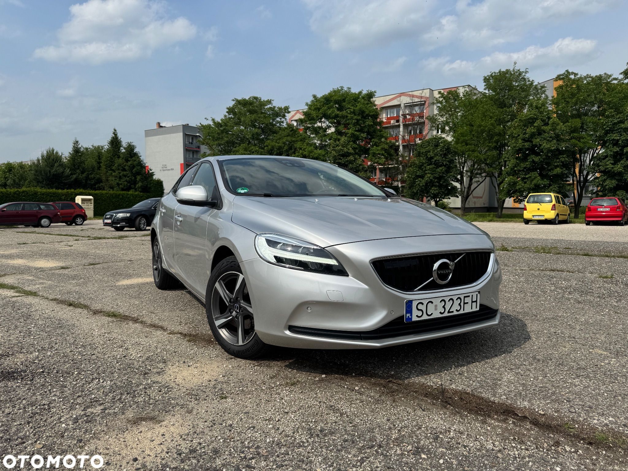 Volvo V40 - 1