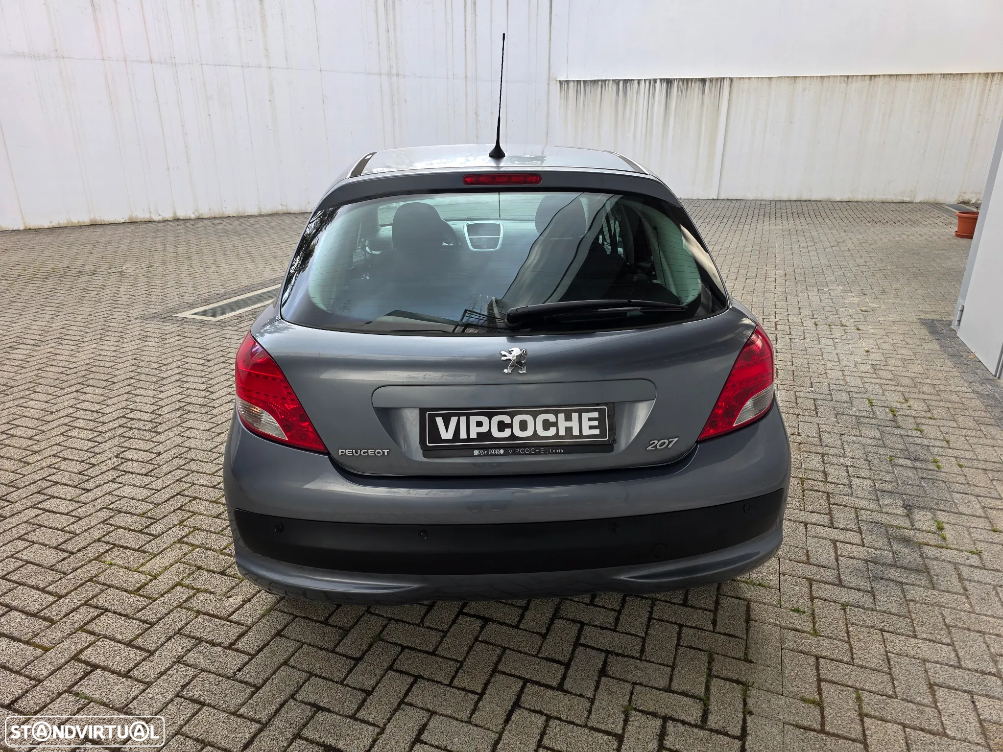 Peugeot 207 1.4 16V Active - 32