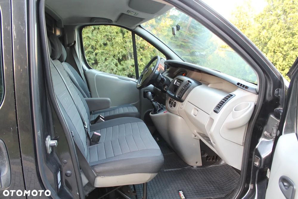 Opel Vivaro - 16