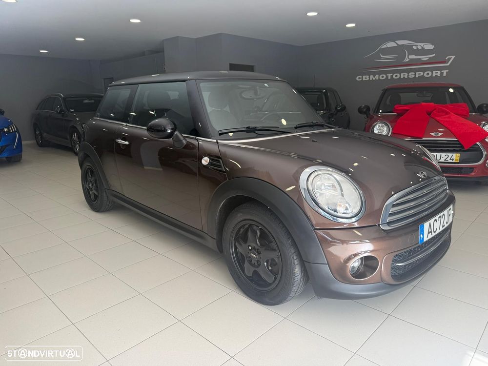 MINI 3 Portas Cooper D - 5
