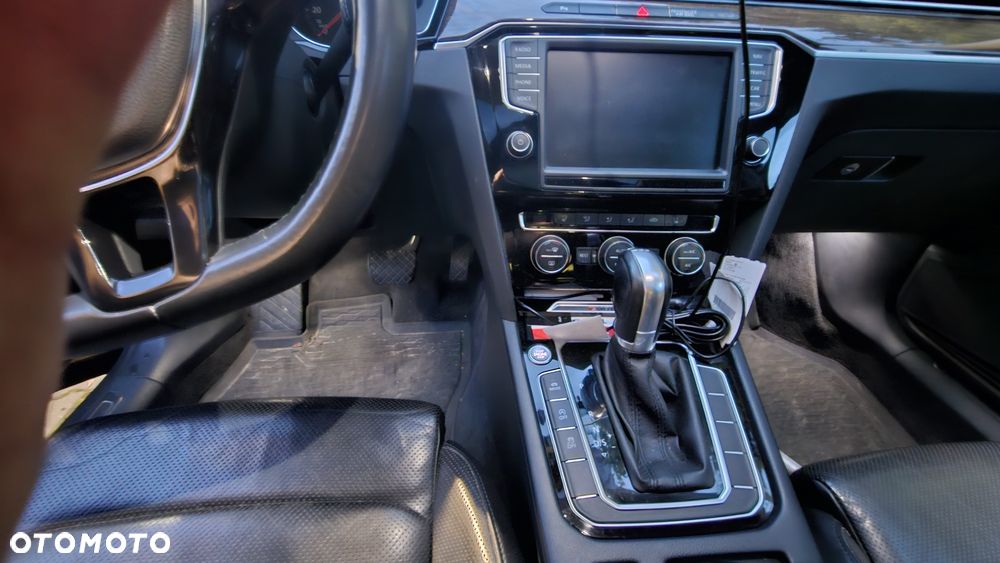 Volkswagen Passat Variant - 7