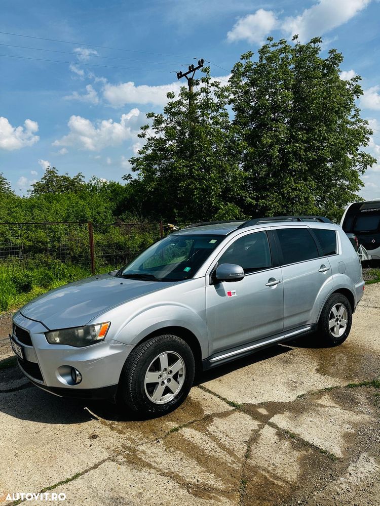 Mitsubishi Outlander 2.2 DI-D 4WD TC-SST Intense+ A06 - 12
