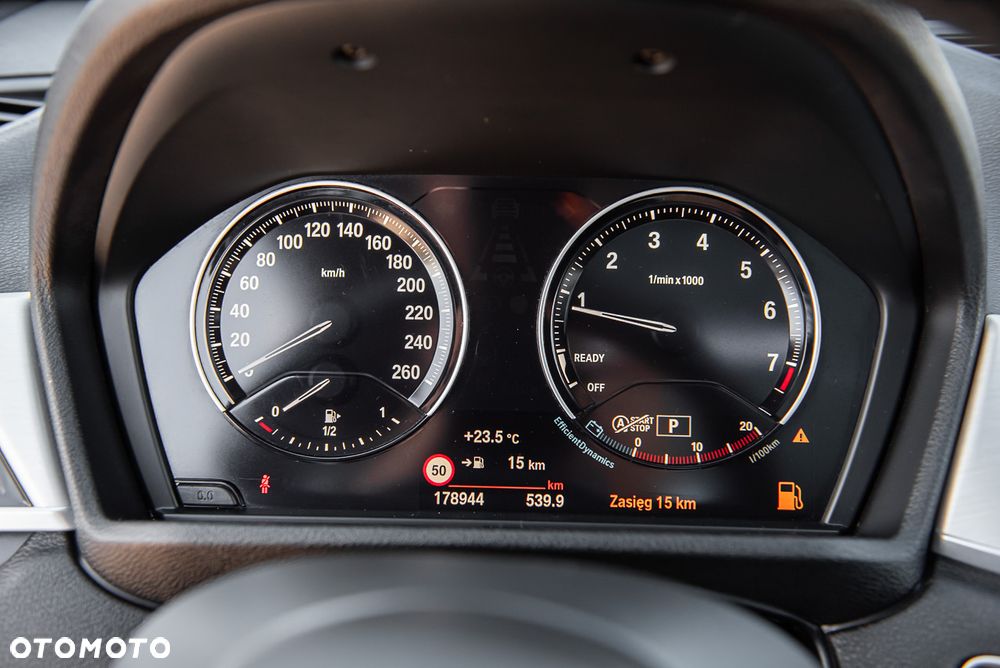 BMW X1 xDrive20i M Sport - 20