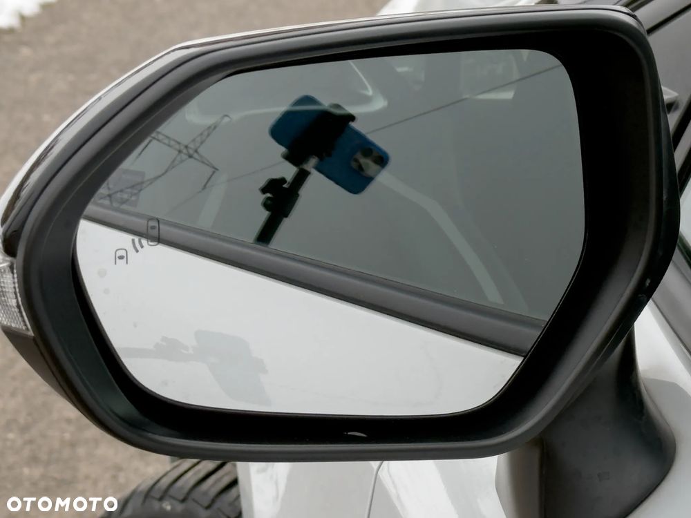 Toyota Corolla 2.0 Hybrid GR Sport Dynamic - 31