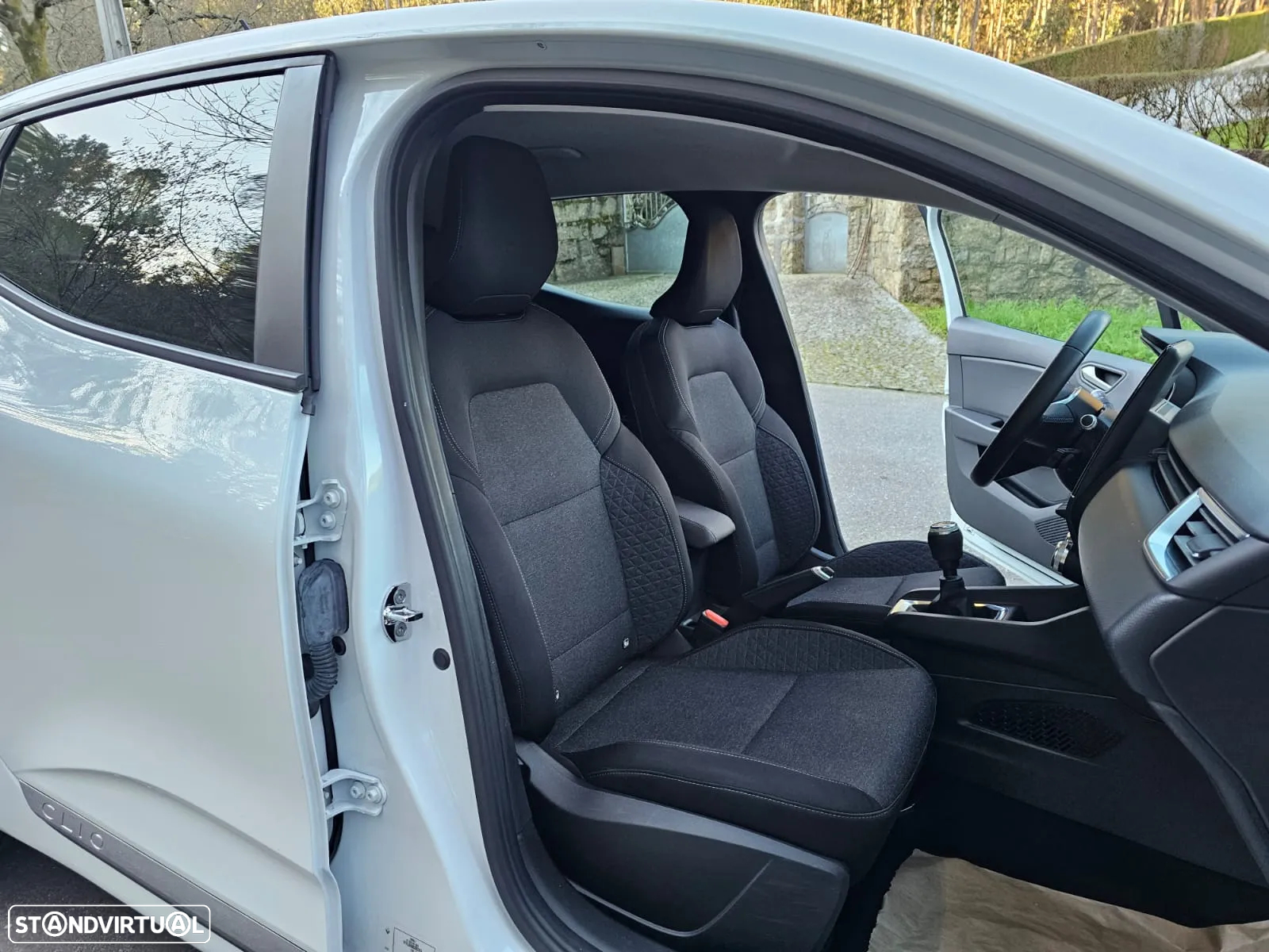 Renault Clio BLUE dCi 115 BUSINESS EDITION - 11