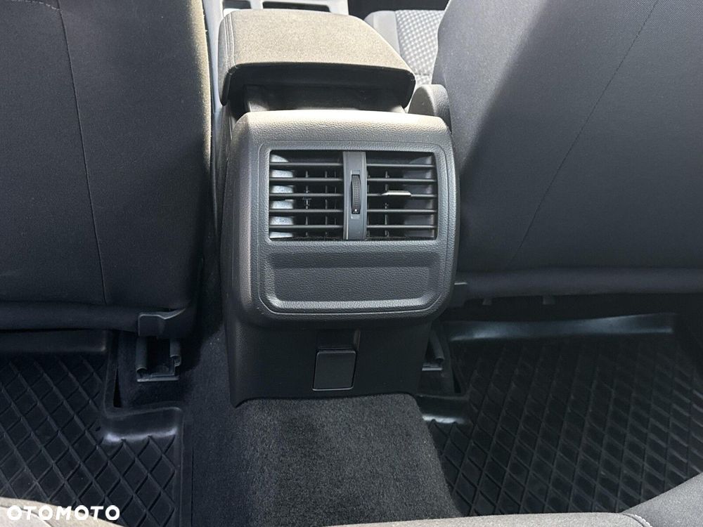 Volkswagen Passat 1.5 TSI EVO Essence DSG - 20