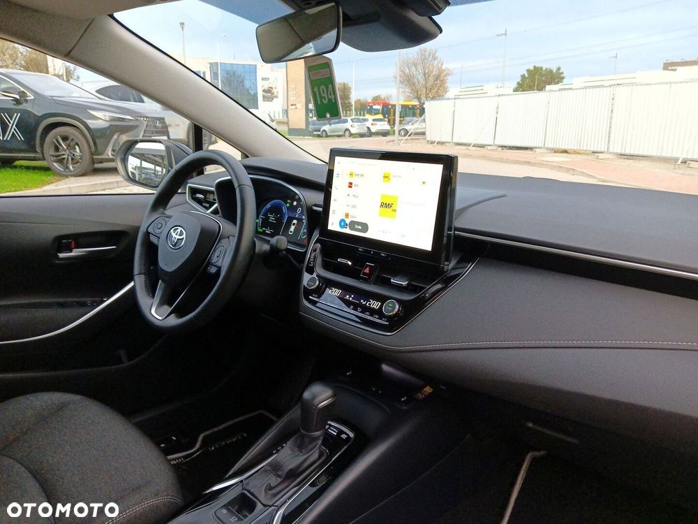 Toyota Corolla 1.8 Hybrid Style - 11