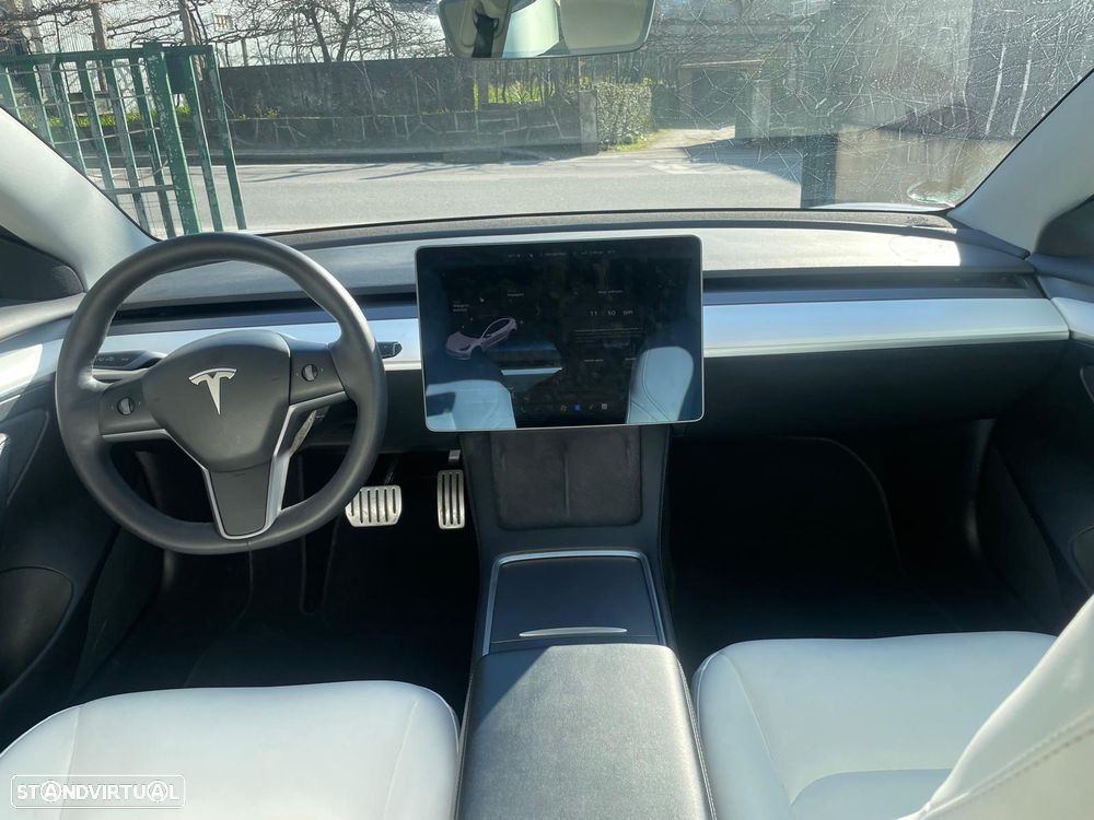 Tesla Model 3 Long Range AWD Dual Motor Performance - 28