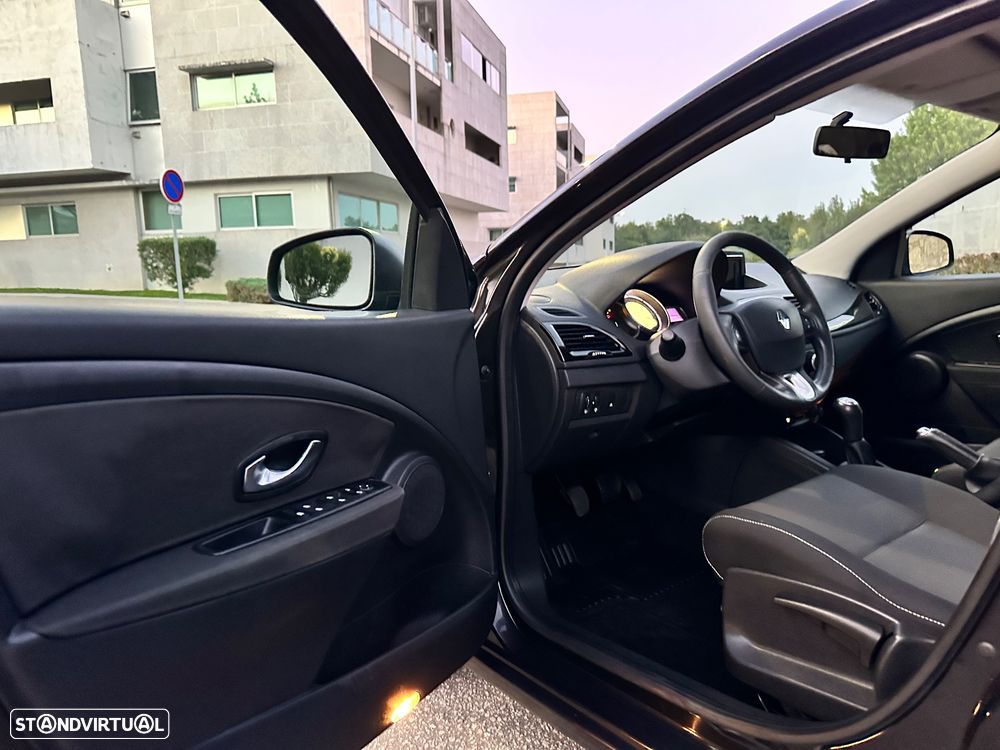 Renault Mégane 1.5 dCi Dynamique S - 18